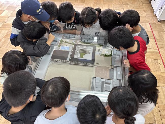 巡回展示の様子